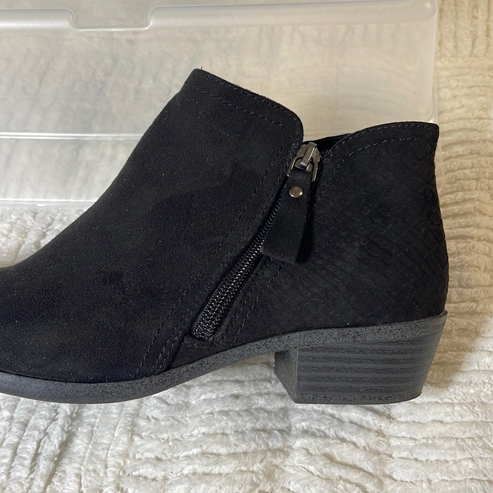 Black boots